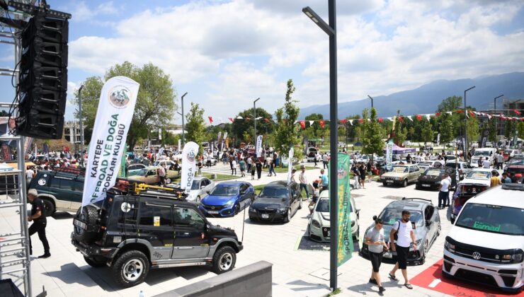 Kartepe’de “Auto Show 2022” renkli geçti