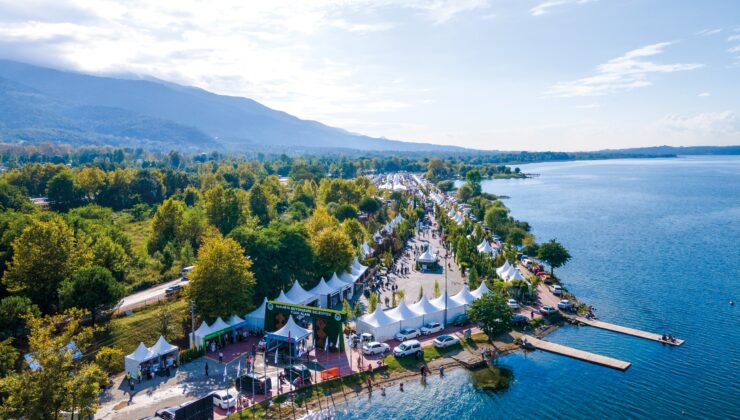 Sapanca Gölü’nün eşsiz manzarası ile birleşti