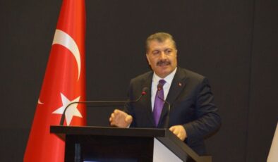 Bakan Koca: “(Covid-19) Önümüzdeki iki üç hafta içinde belirgin azalma bekliyoruz”