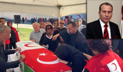 Türk Kızılay’ın eski Genel Müdürü Taşlı, gözyaşlarıyla son yolcuğuna uğurlandı