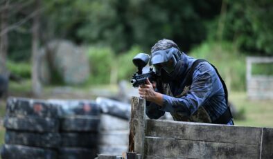 Başkan Kocaman gençlerle paintball oynadı