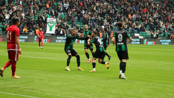 Kocaelispor: 2 – Etimesgut Bld:0 ilk yarı sonucu