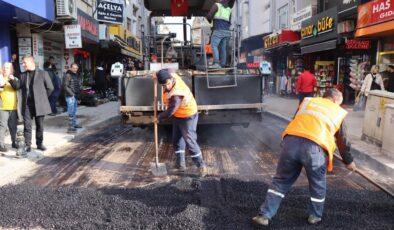 İstiklal Caddesi 2. etapta asfalt çalışmaları başladı