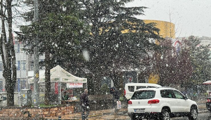 Düzce’de kar kalınlığı 30 santimetreye ulaştı