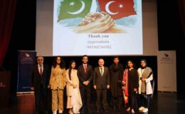 Khan “Pakistan ve Türkiye bir millet iki devlet”