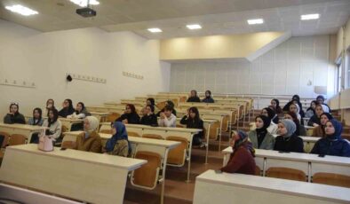 Liseli öğrenciler Düzce Üniversitesi’nde