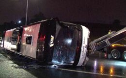 Kuzey Marmara Otoyolu’nda yolcu otobüsü devrildi
