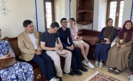 Paris Yunus Emre Enstitüsü “Yaşadığın Şehri Tanıyor Musun” projesinde öğrenciler İstanbul’u keşfediyor