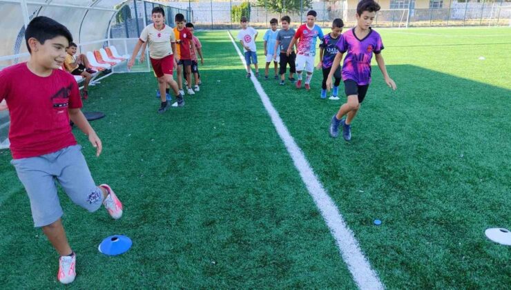 Çocuklar 14 yaşına gelene kadar yüzde 70 oranında sporu bırakıyor