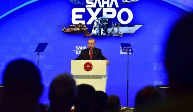 Cumhurbaşkanı Erdoğan: “Terörsüz Türkiye hedefimizle aramıza kimsenin girmesine müsaade etmeyeceğiz”