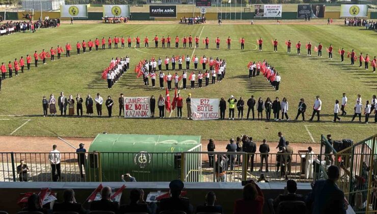 Darıca’da Cumhuriyet’in 101. yılına coşkulu kutlama