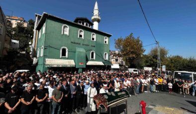 Eyüpsultan’da boğazı kesilerek öldürülen Ayşenur Halil, son yolculuğuna uğurlandı