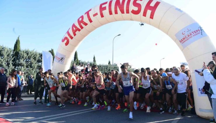 ’Sancaktepe Cumhuriyet Koşusu’ yüzlerce sporcunun katılımıyla gerçekleşti