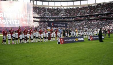 Trendyol Süper Lig: Beşiktaş: 0 – Konyaspor: 0 (Maç devam ediyor)